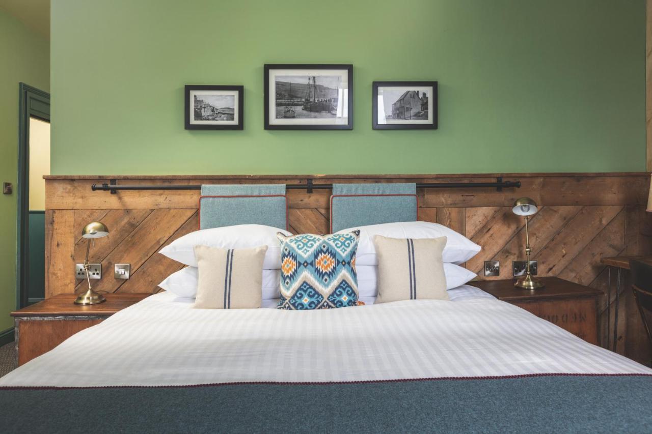 Rock Point Inn Lyme Regis Bagian luar foto