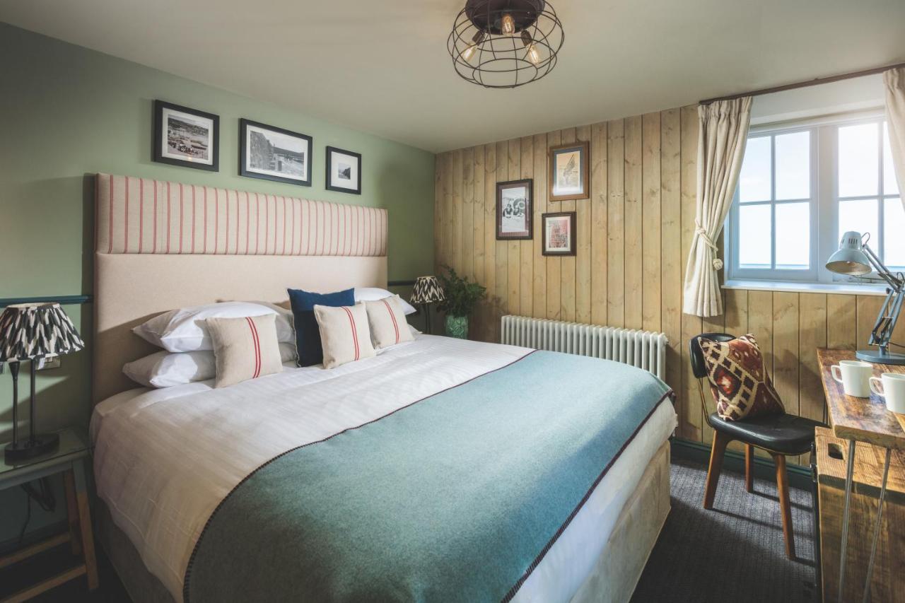 Rock Point Inn Lyme Regis Bagian luar foto