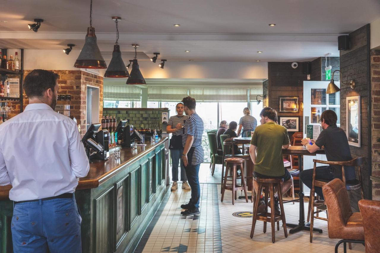 Rock Point Inn Lyme Regis Bagian luar foto