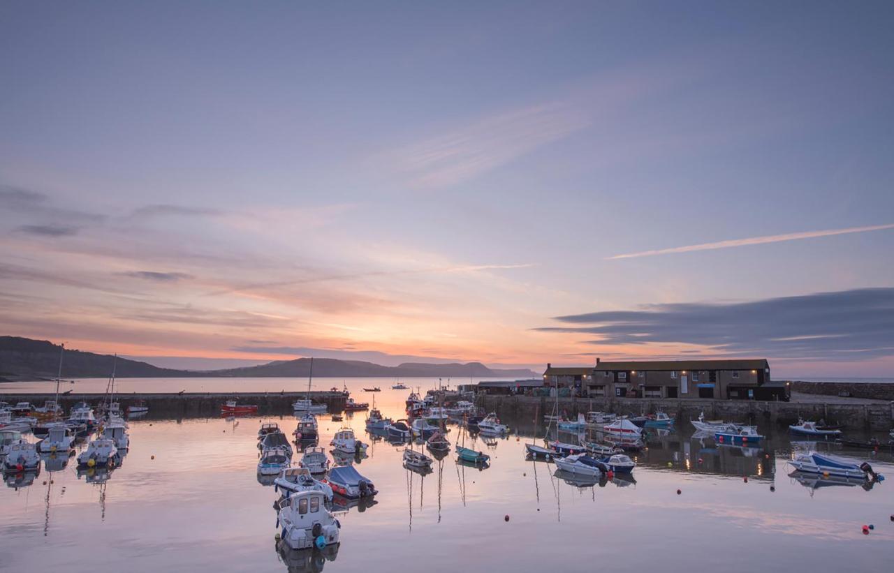 Rock Point Inn Lyme Regis Bagian luar foto